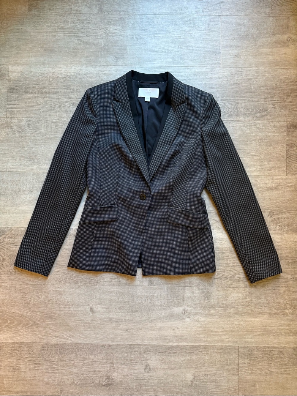 BOSS Hugo Boss Women’s Tailored Single Button Blazer Size US4 Textured Fabric